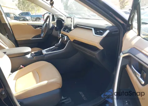 2019 Toyota Rav4 Hybrid Limited z USA, uszkodzony, nr VIN 2T3DWRFV1KW028752